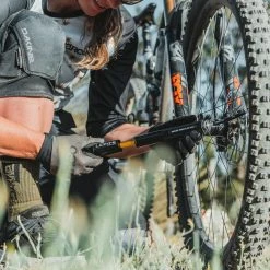 Lezyne Petite Mini-pompe Grip Drive HV -Pièces Vélo route Magasin de vente 200708 B Gardner Grade TCD05875 1500 1800x1800HXWaCNAUttJn9