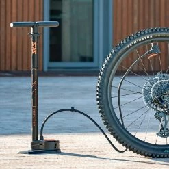 SKS Germany Pompe à Pied Air-X-Plorer 10.0 -Pièces Vélo route Magasin de vente 4002556971038 SKS AirXPlorer 10 0 Standpumpe 3