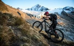 Bosch Mini Remote (BRC3300) Le Système Intelligent -Pièces Vélo route Magasin de vente Bosch Mini Remote BRC3300 Das smarte System EB13100001 d