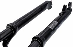 RST Fourche Suspendue Vogue Air 28" Disc 80mm -Pièces Vélo route Magasin de vente RST Vogue Air 28 Disc Federgabel 80mm 20096362 c